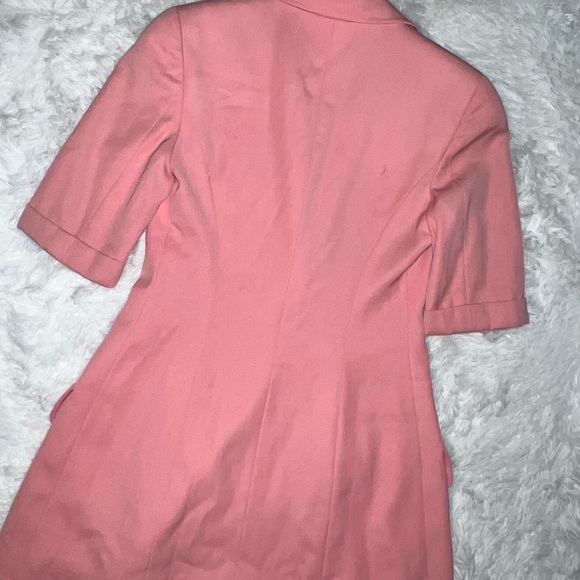 ❌ SOLD ❌ Authentic Vintage Chanel Pink Blazer Size 38 - Picture 12 of 16